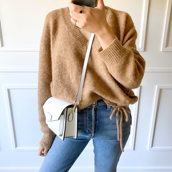 The Bobbi Leather Small Crossbody Bag - White - Picture 3 of 11